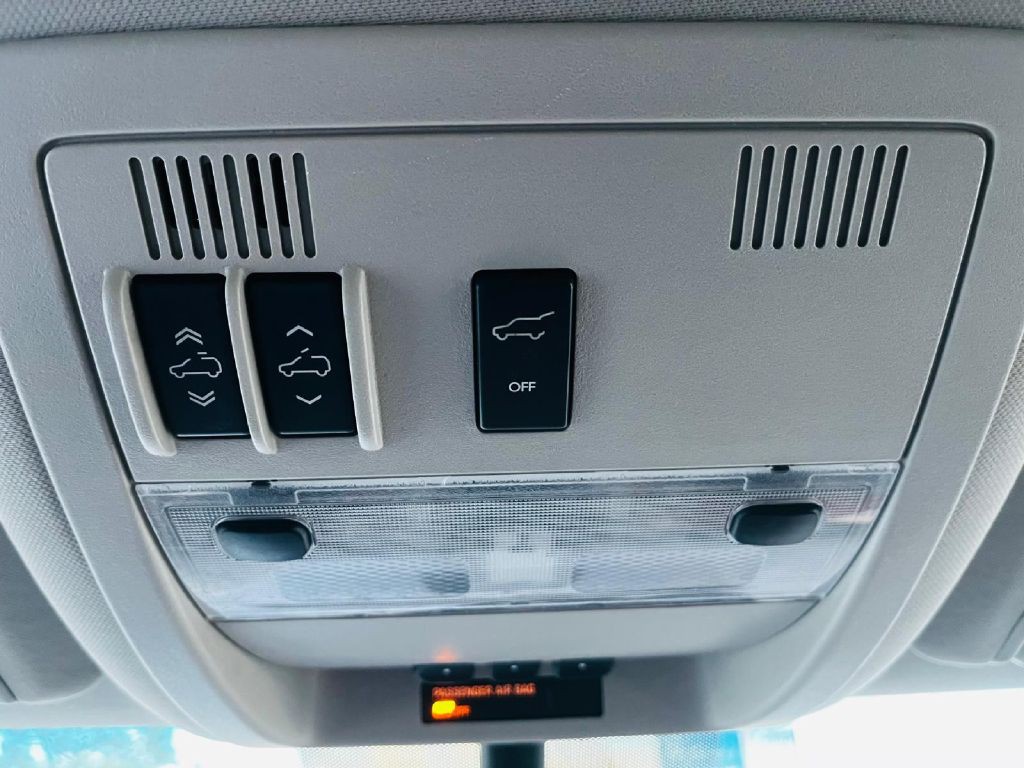 2013 Chevrolet Suburban Image 33