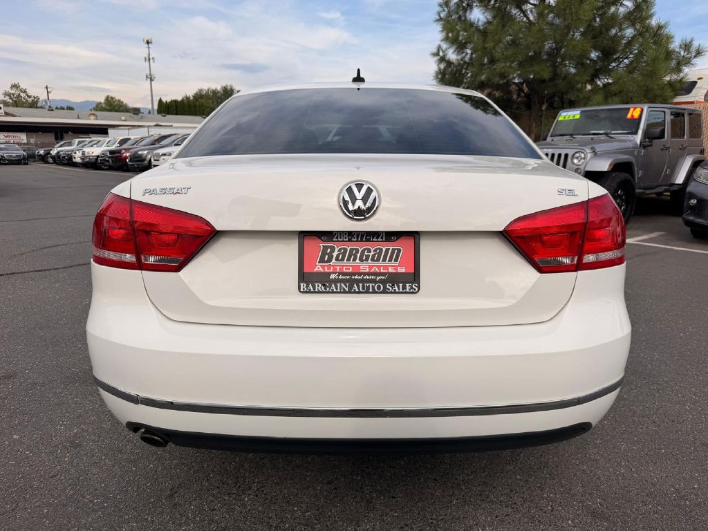 2013 Volkswagen Passat Image 6
