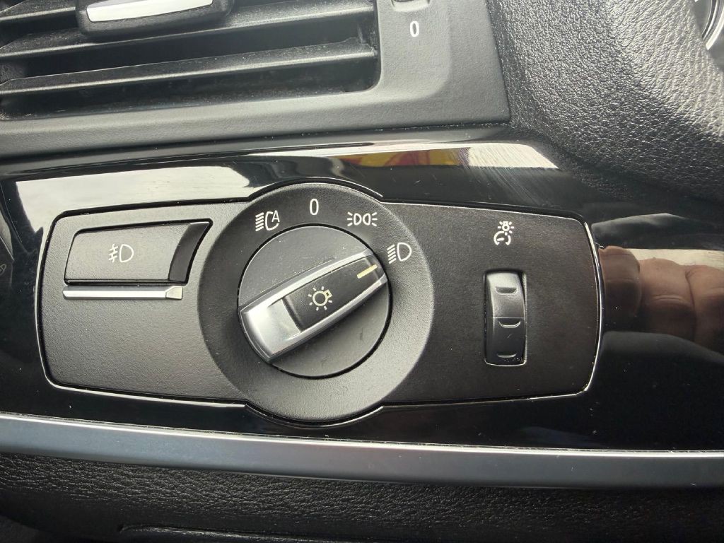 2016 BMW X3 Image 28