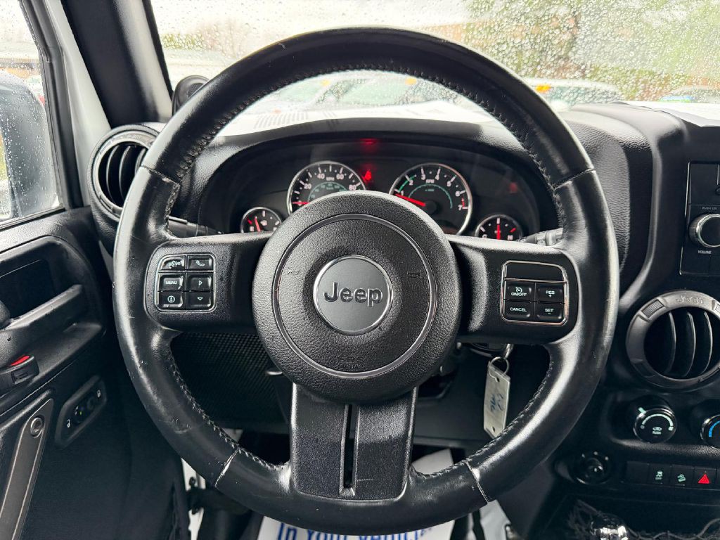2014 Jeep Wrangler Image 18