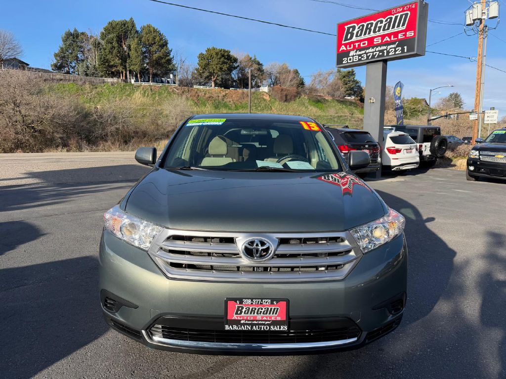 2013 Toyota Highlander Image 2