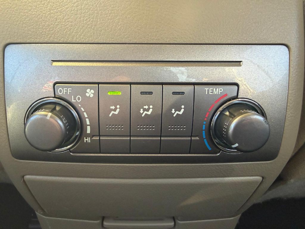 2013 Toyota Highlander Image 18