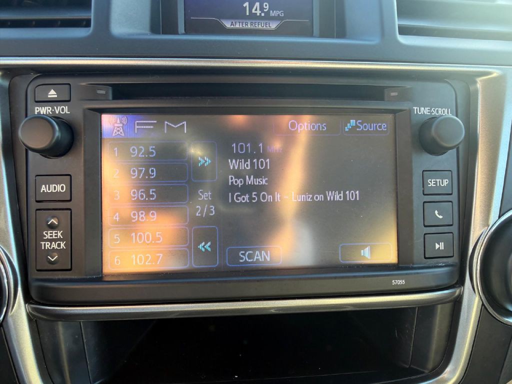 2013 Toyota Highlander Image 28