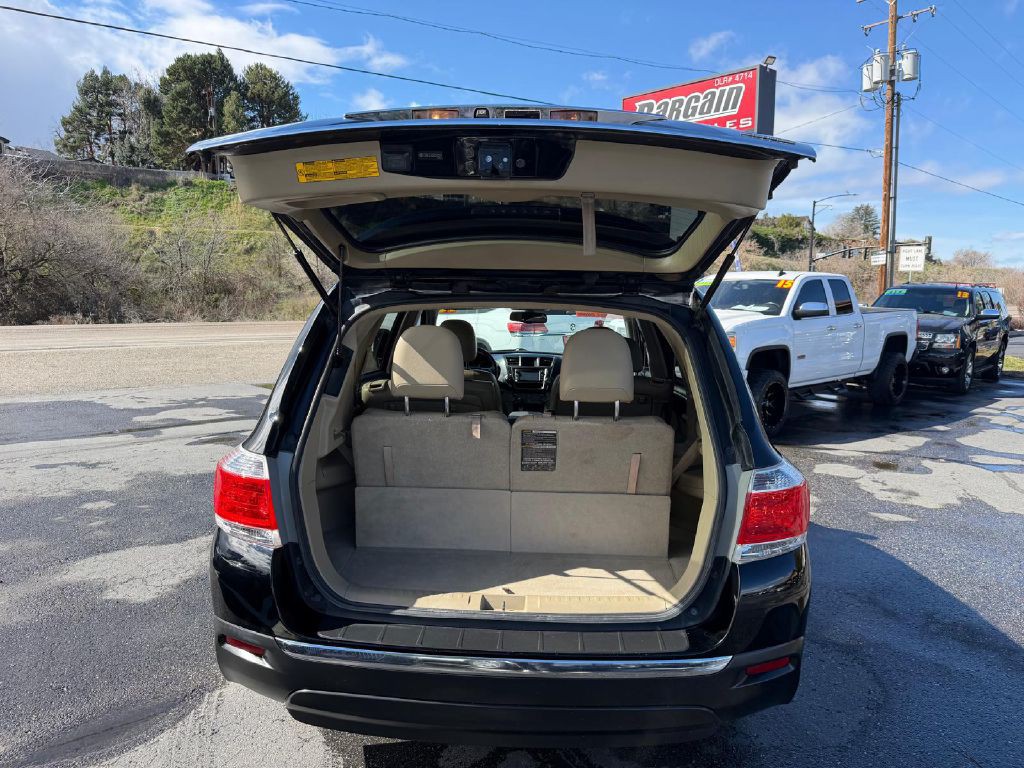 2013 Toyota Highlander Image 11
