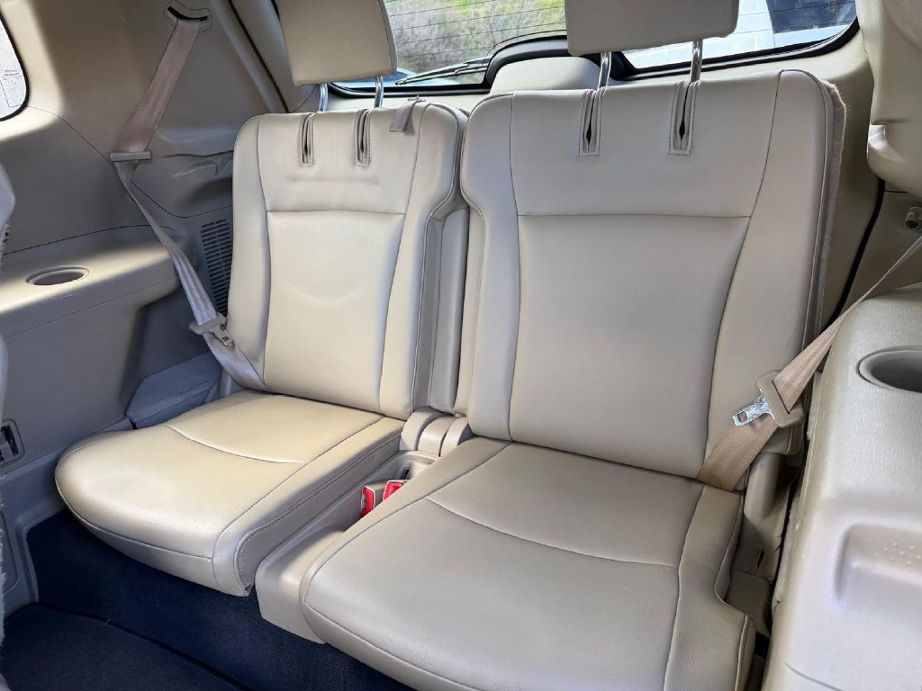 2013 Toyota Highlander Image 14