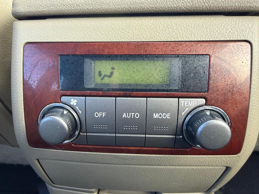 2013 Toyota Highlander Image 18