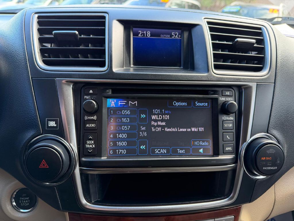 2013 Toyota Highlander Image 27