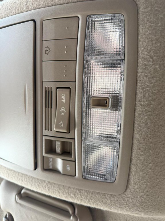 2013 Toyota Highlander Image 31