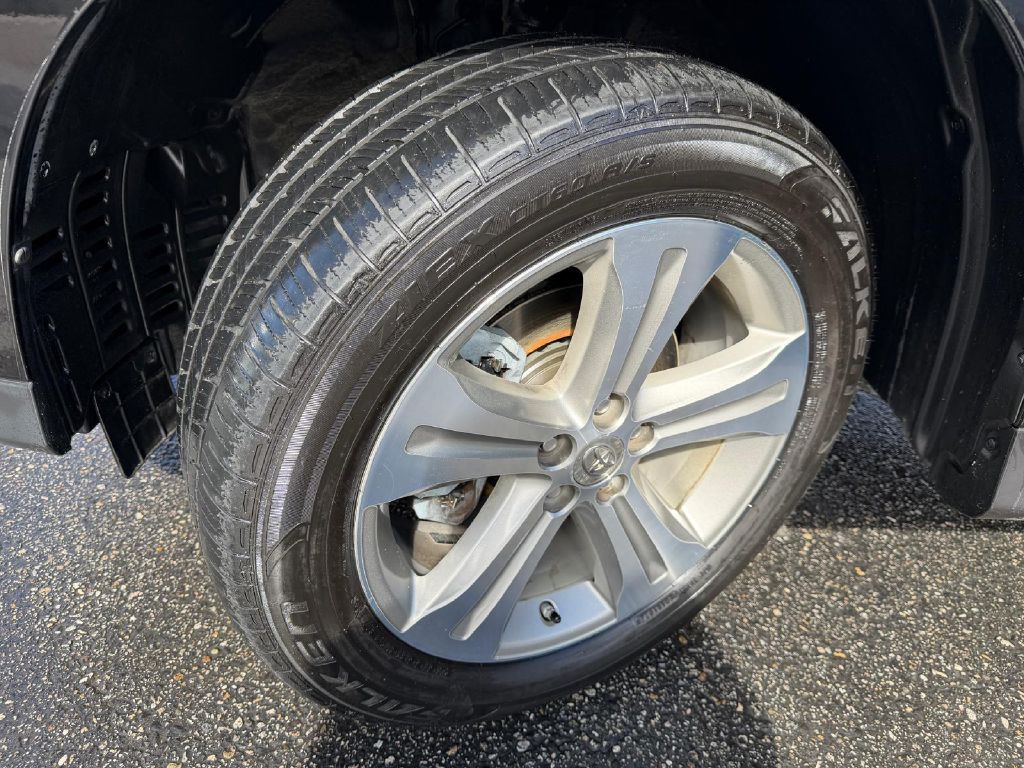 2013 Toyota Highlander Image 34