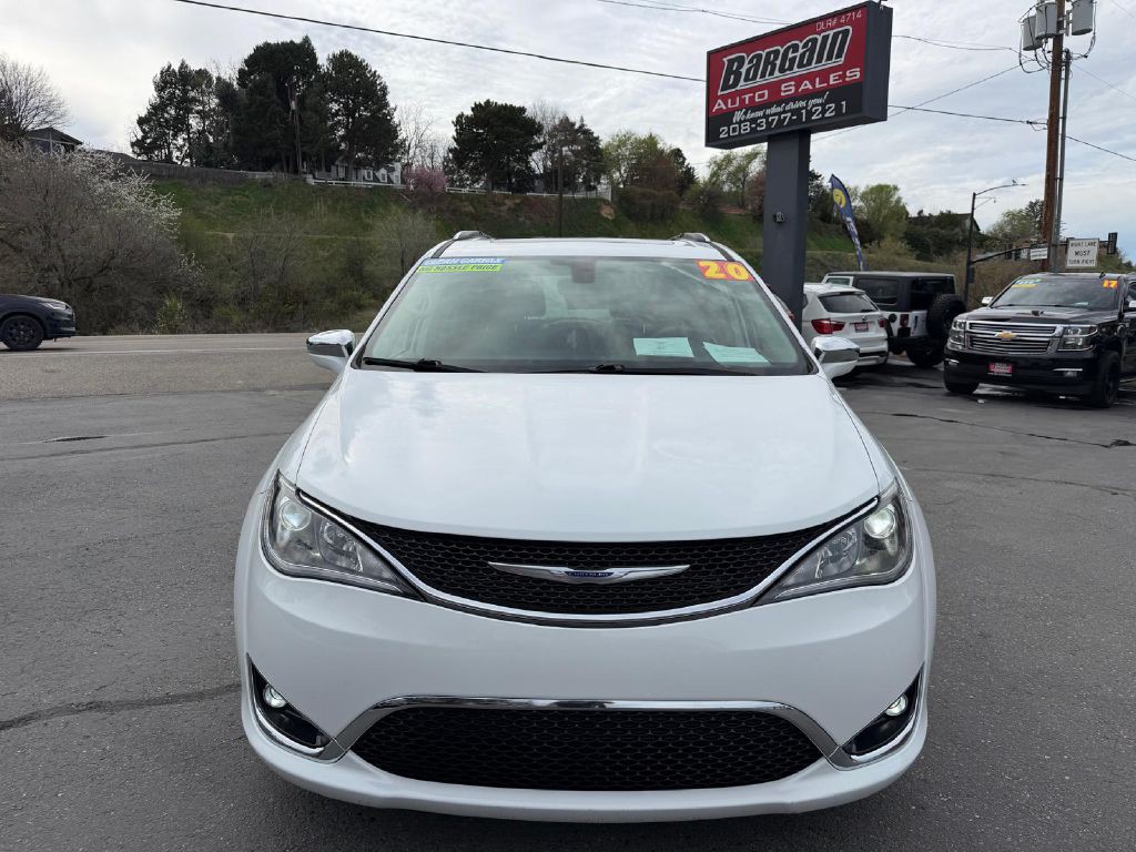 2020 Chrysler Pacifica Image 2