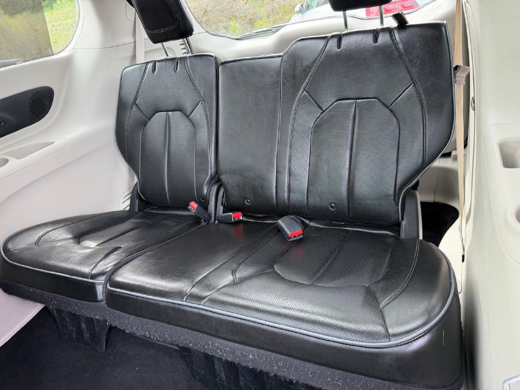 2020 Chrysler Pacifica Image 14