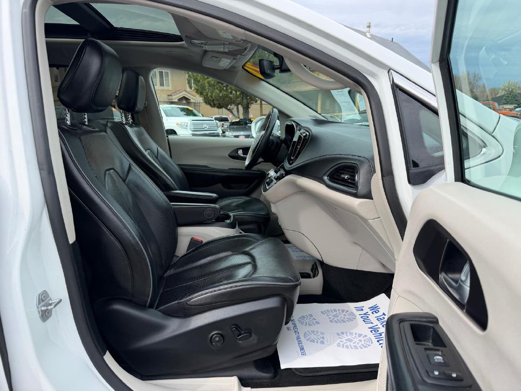 2020 Chrysler Pacifica Image 15