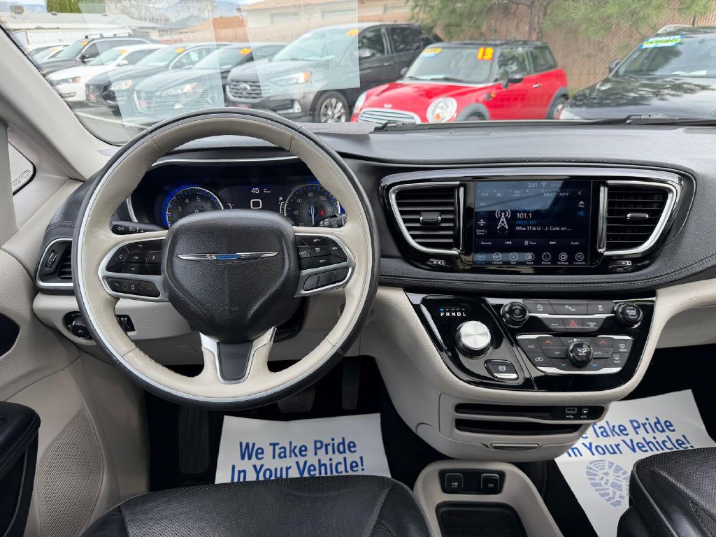 2020 Chrysler Pacifica Image 19