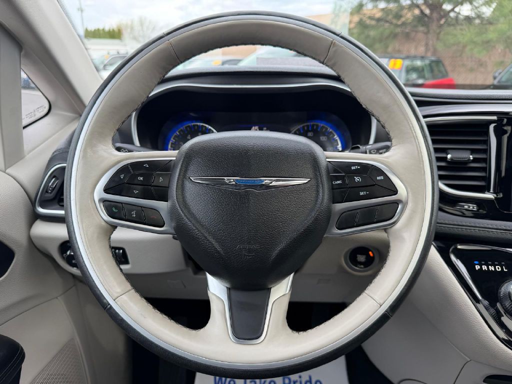 2020 Chrysler Pacifica Image 20