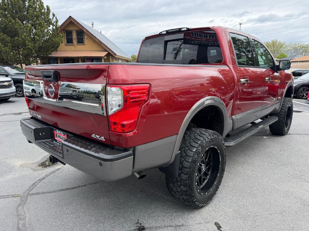 2018 Nissan Titan Image 7