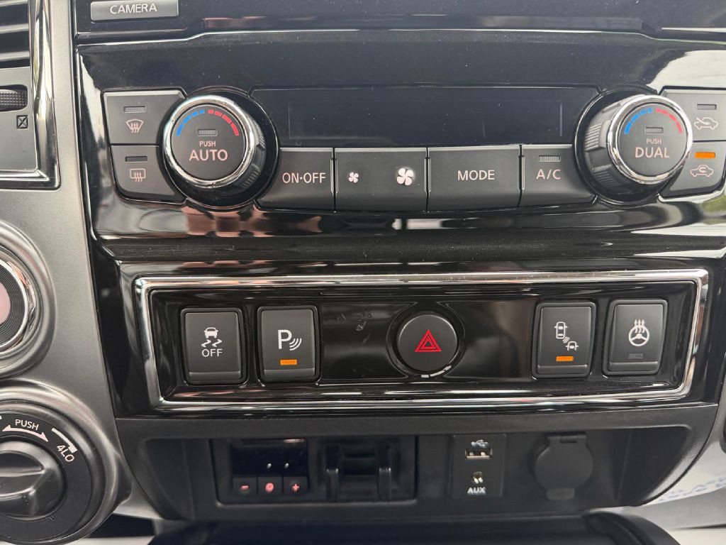 2018 Nissan Titan Image 25