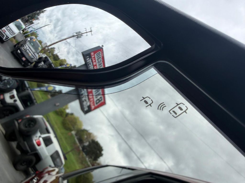 2018 Nissan Titan Image 34