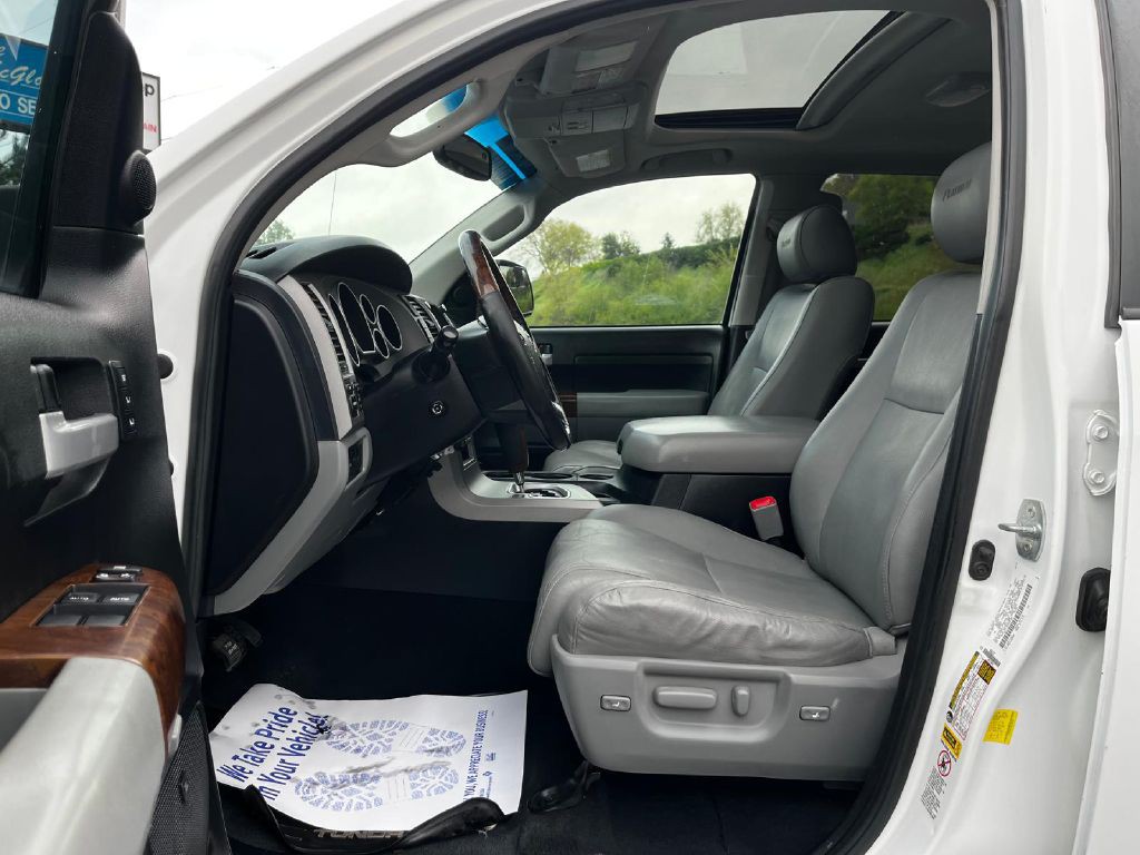 2013 Toyota Tundra Image 11