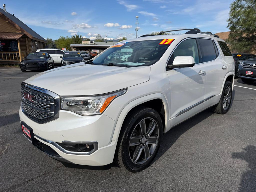 2017 GMC Acadia Image 3