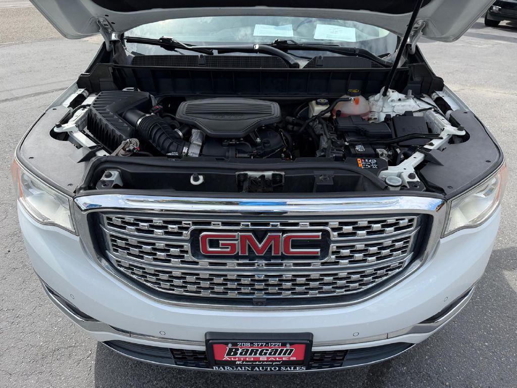 2017 GMC Acadia Image 10