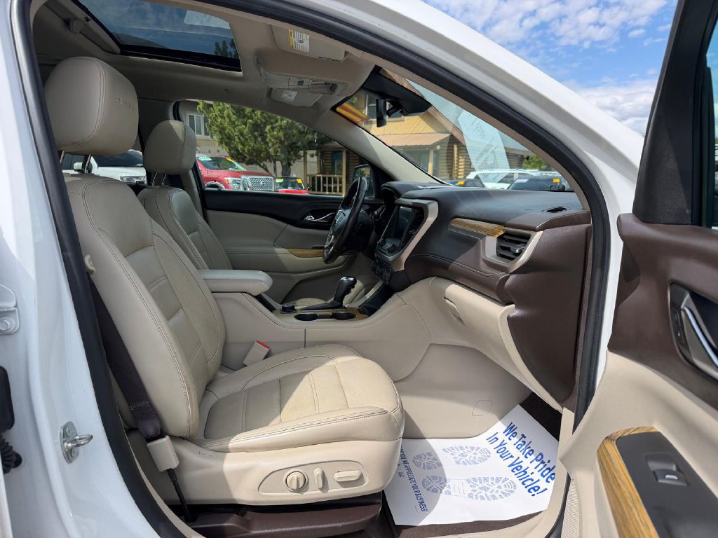 2017 GMC Acadia Image 15