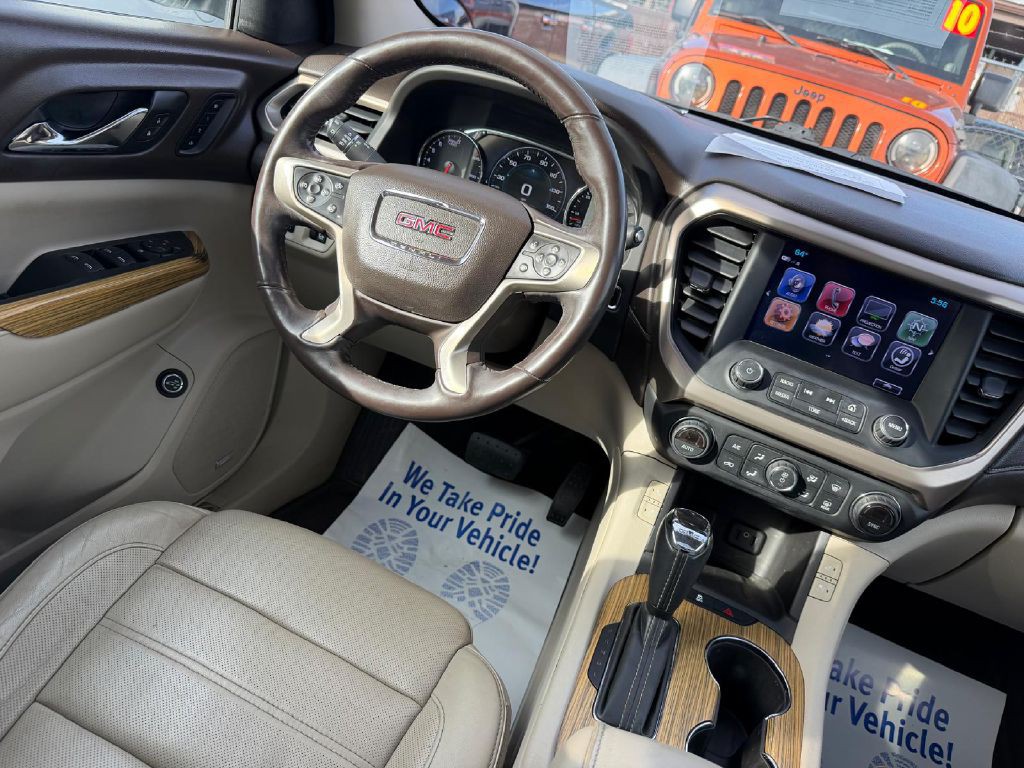 2017 GMC Acadia Image 23
