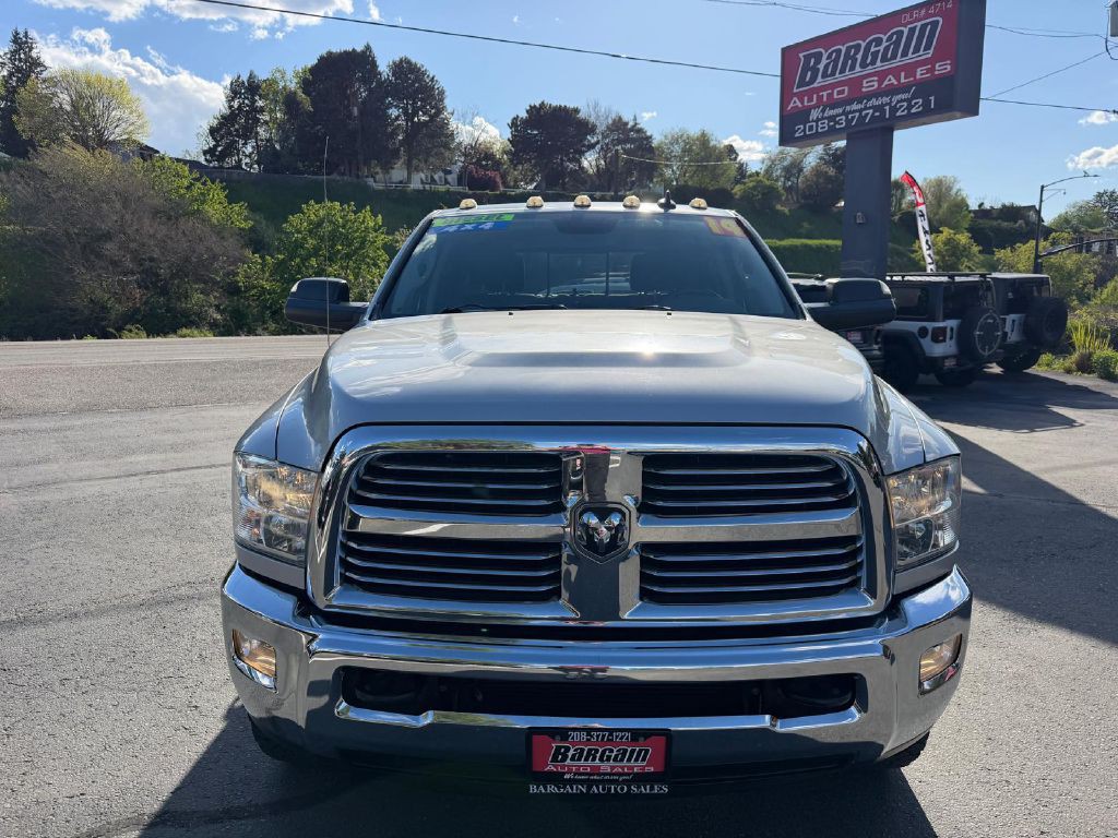 2014 RAM 2500 Image 2