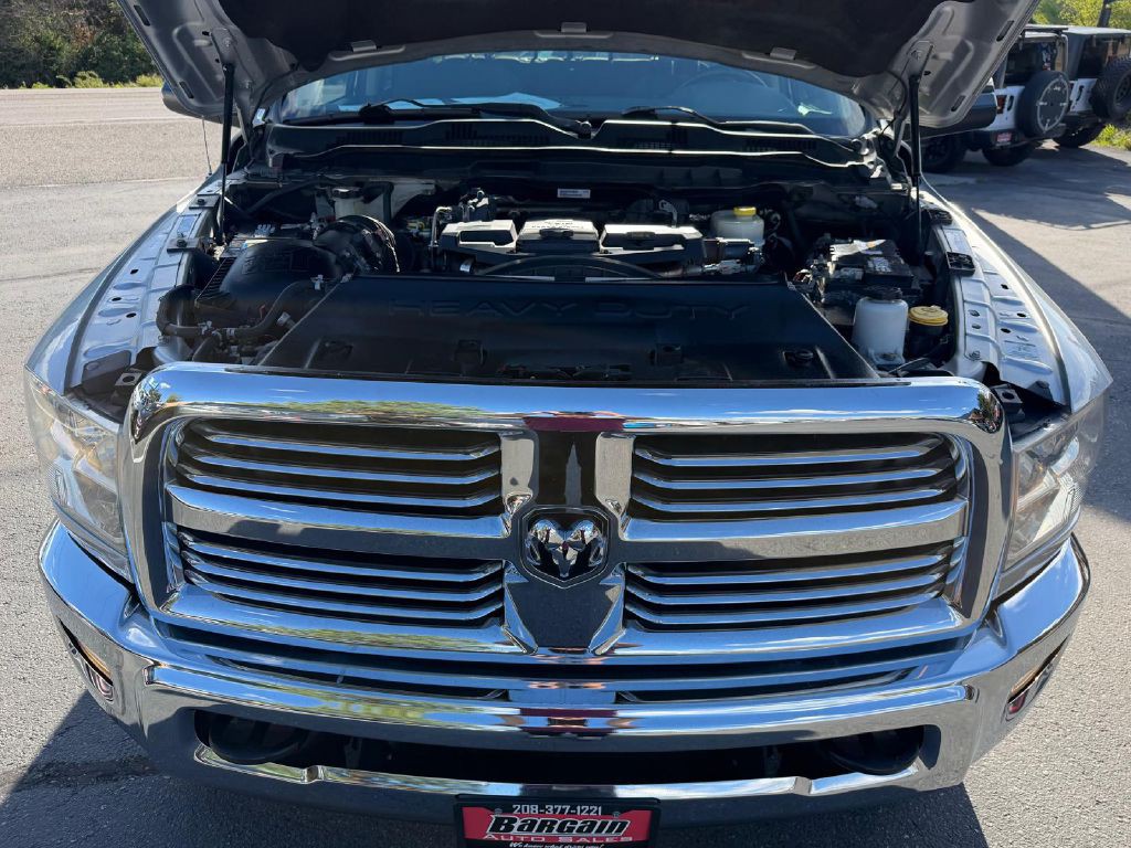2014 RAM 2500 Image 10