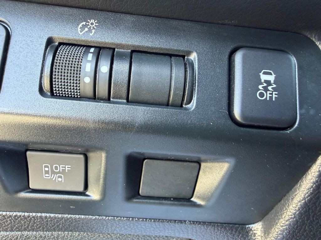 2017 Subaru Crosstrek Image 25