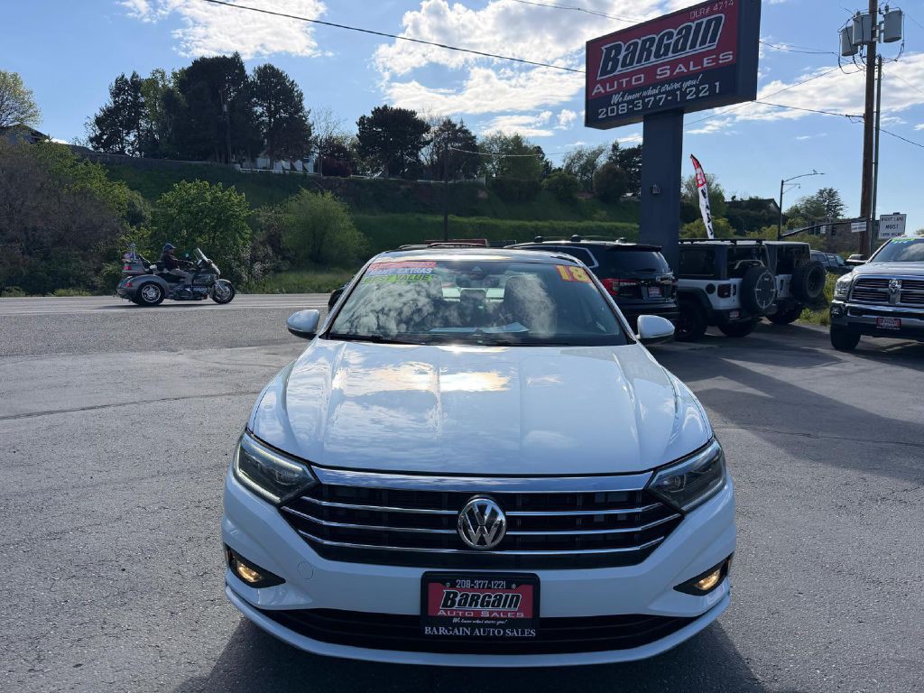 2019 Volkswagen Jetta Image 2