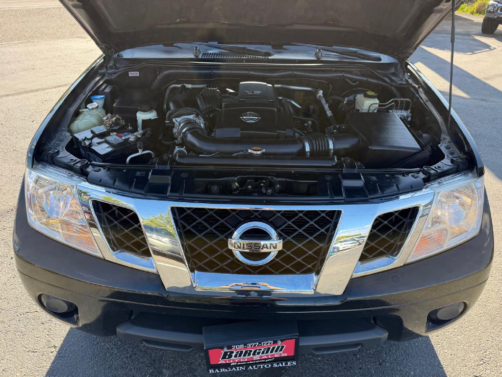 2017 Nissan Frontier Image 10