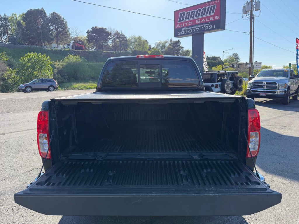 2017 Nissan Frontier Image 11