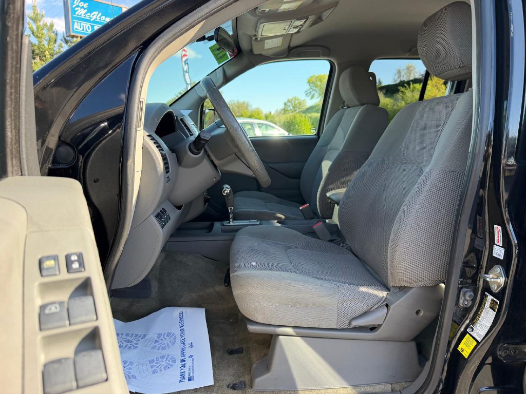 2017 Nissan Frontier Image 12