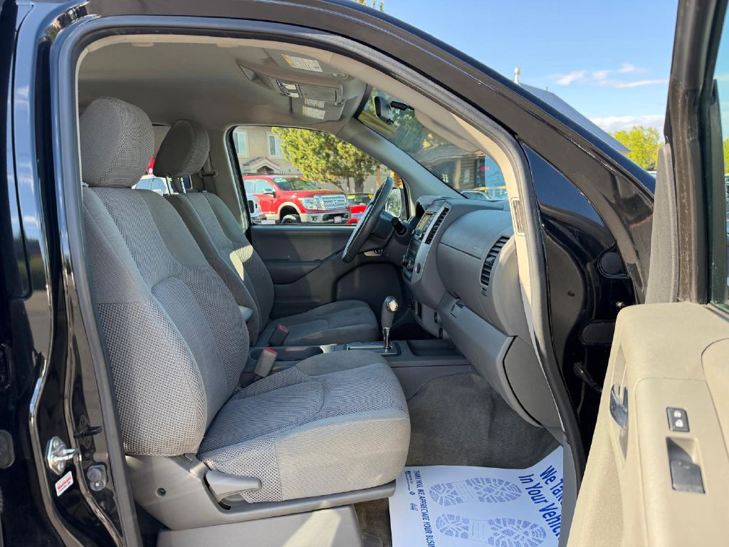 2017 Nissan Frontier Image 14