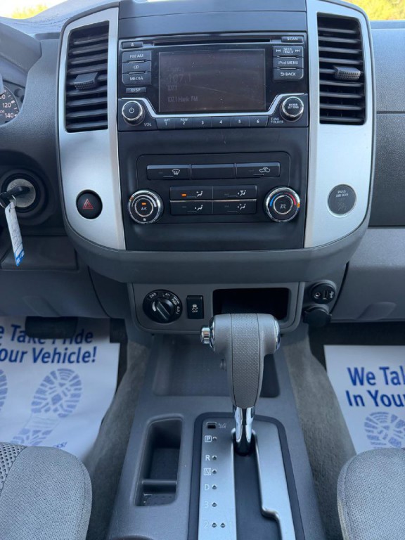 2017 Nissan Frontier Image 19