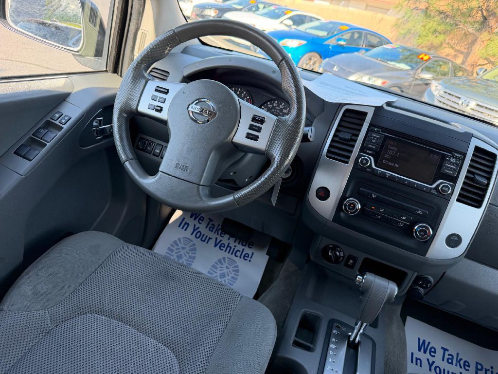 2017 Nissan Frontier Image 20