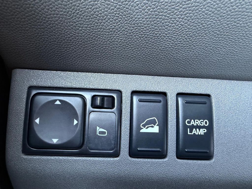 2017 Nissan Frontier Image 25