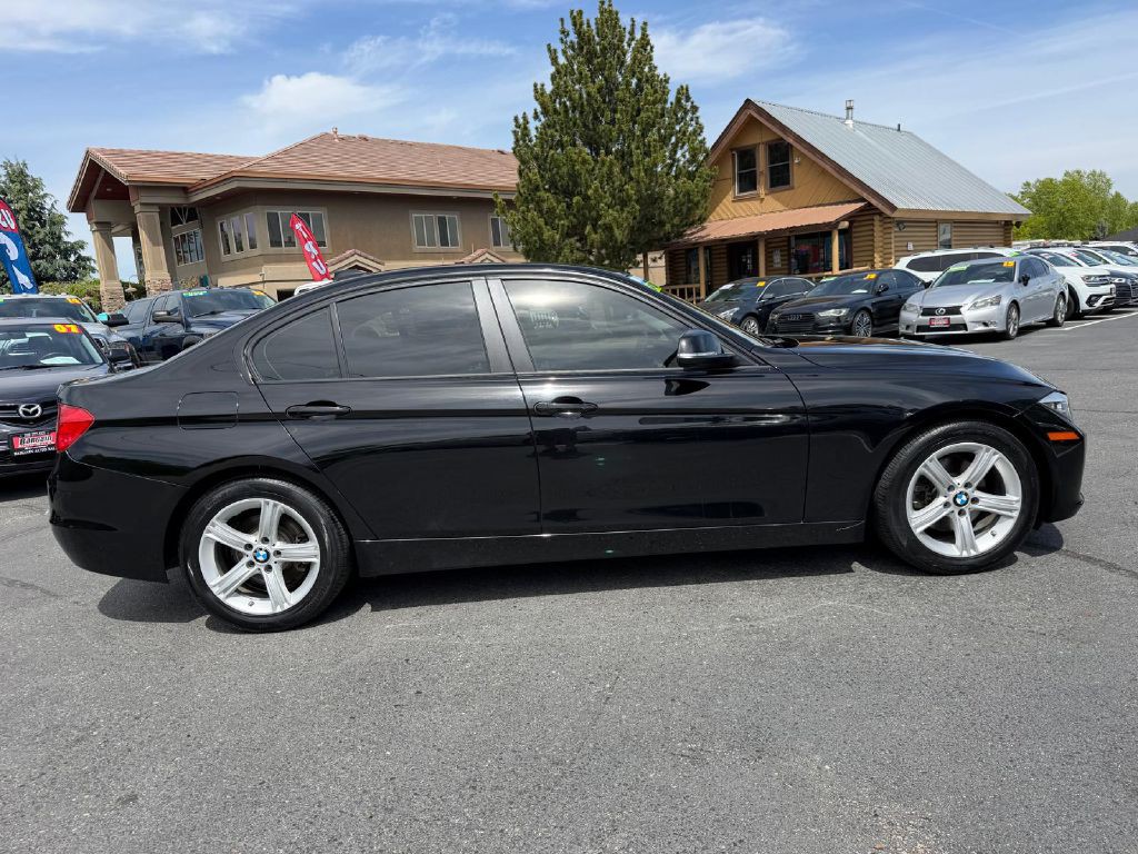 2015 BMW 3 Series Image 8