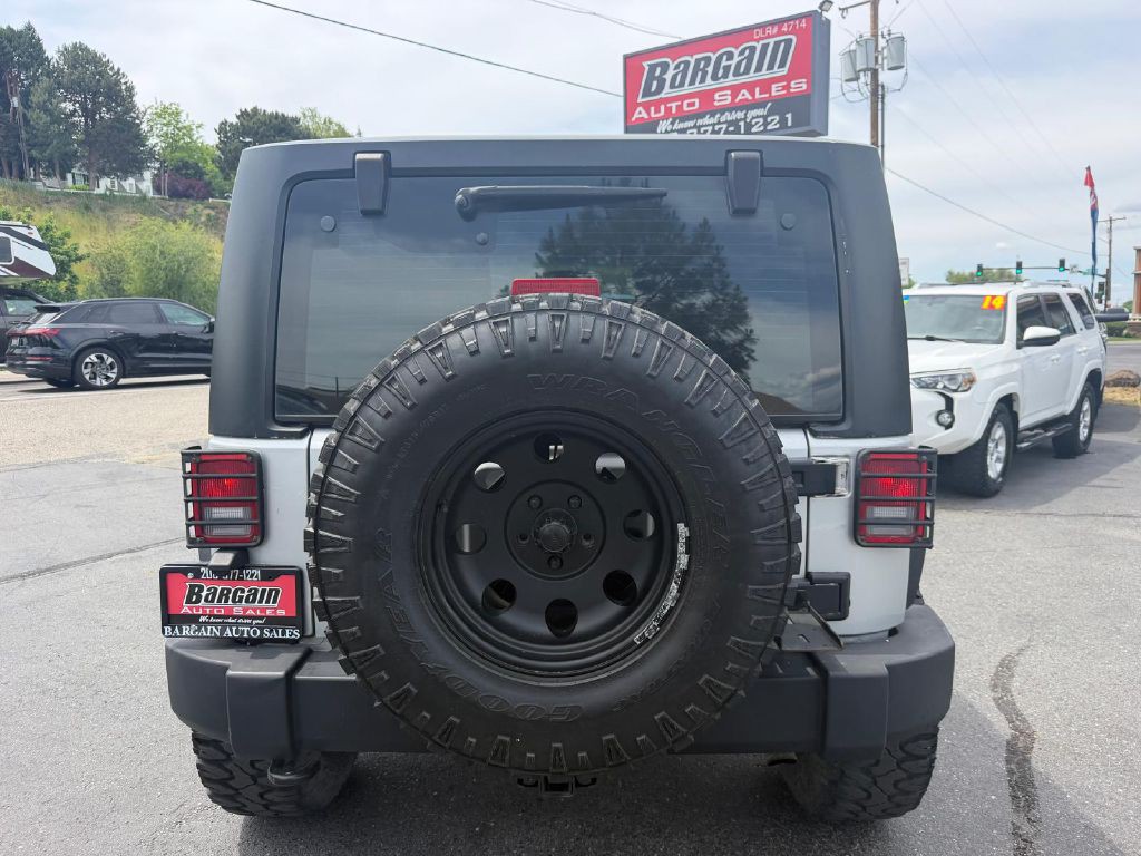 2012 Jeep Wrangler Image 6