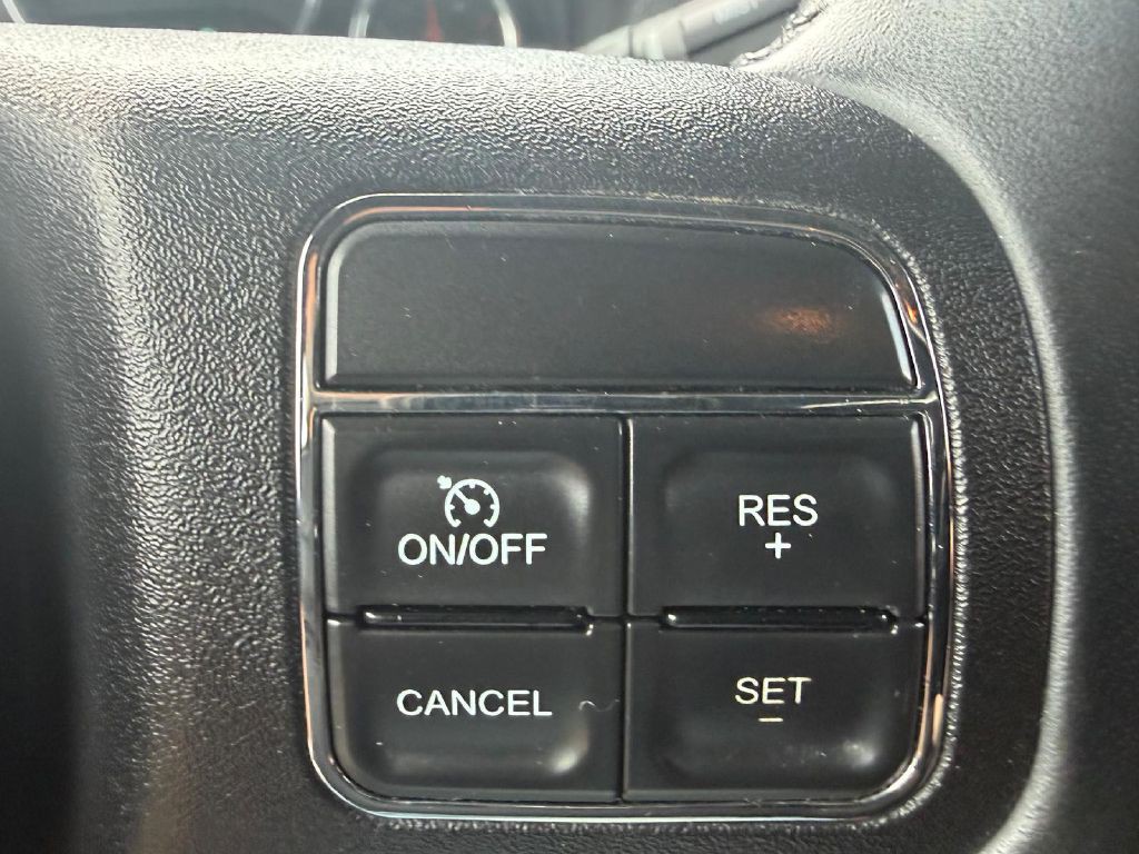 2012 Jeep Wrangler Image 26