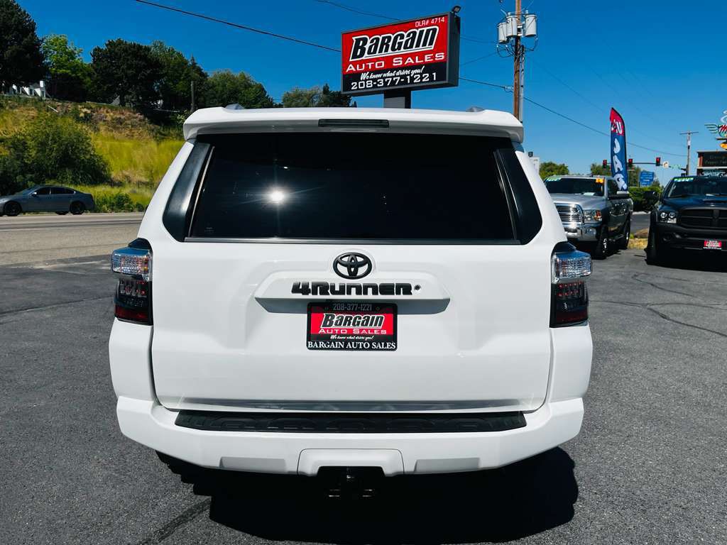 2014 Toyota 4Runner Image 6