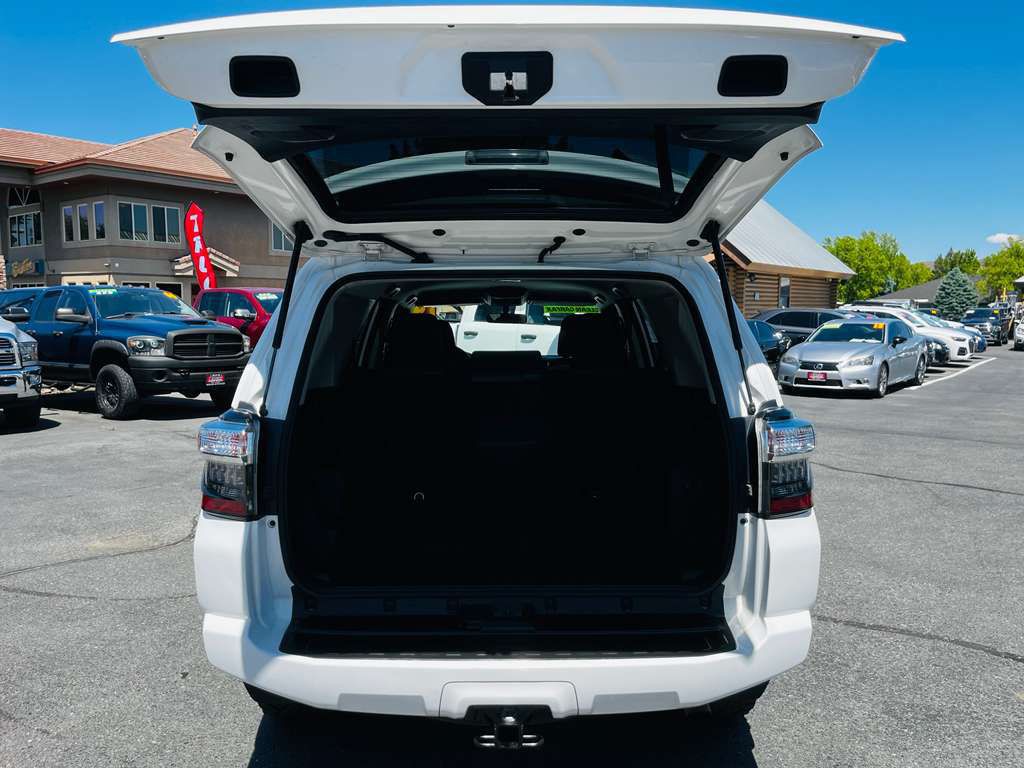 2014 Toyota 4Runner Image 10