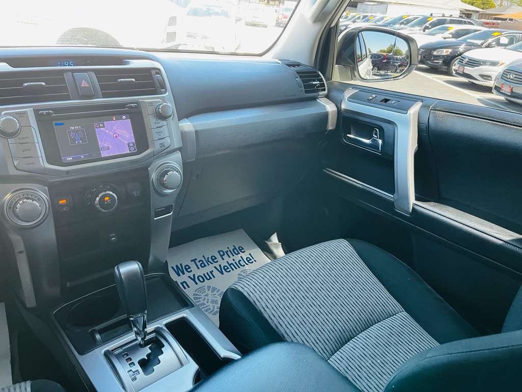 2014 Toyota 4Runner Image 22