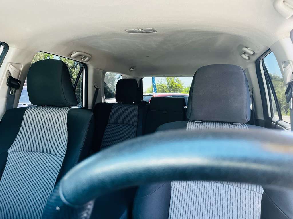 2014 Toyota 4Runner Image 34