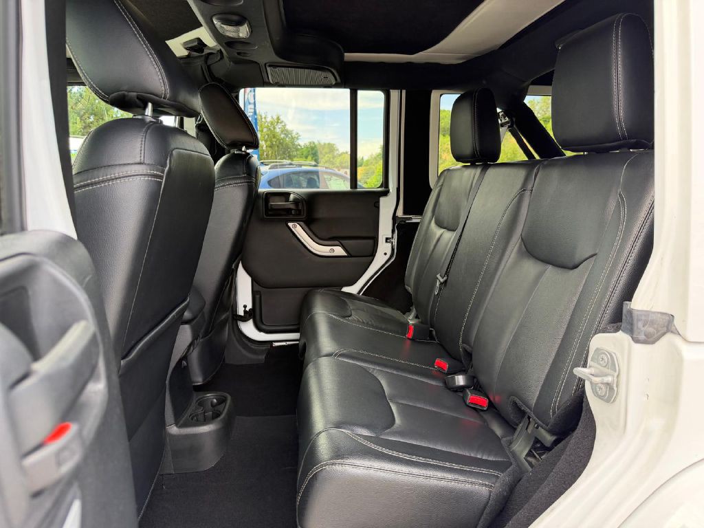 2017 Jeep Wrangler Unlimited Image 13