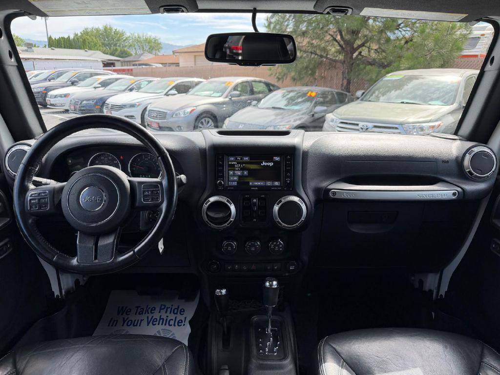 2017 Jeep Wrangler Unlimited Image 16