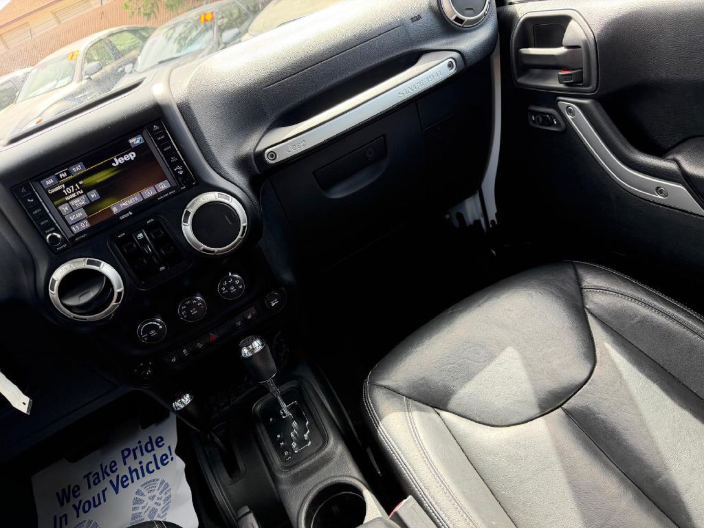 2017 Jeep Wrangler Unlimited Image 21