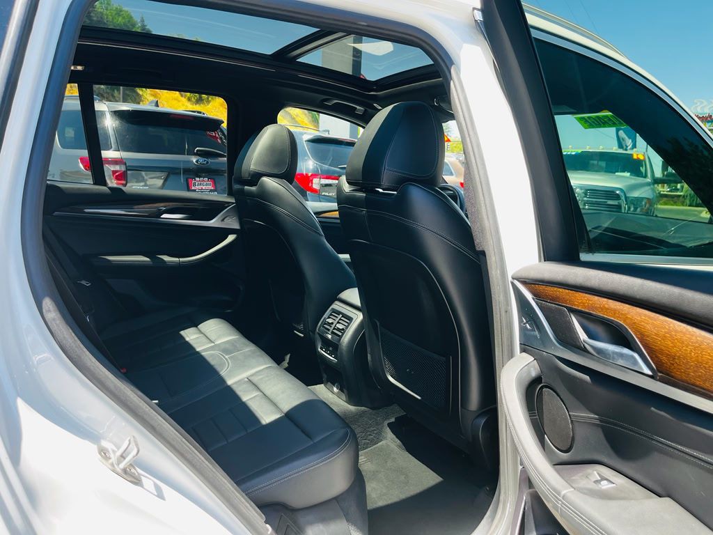 2019 BMW X3 Image 16