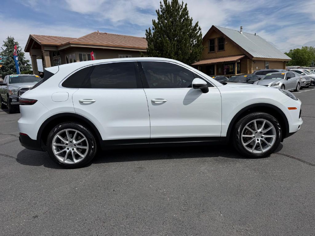 2019 Porsche Cayenne Image 8