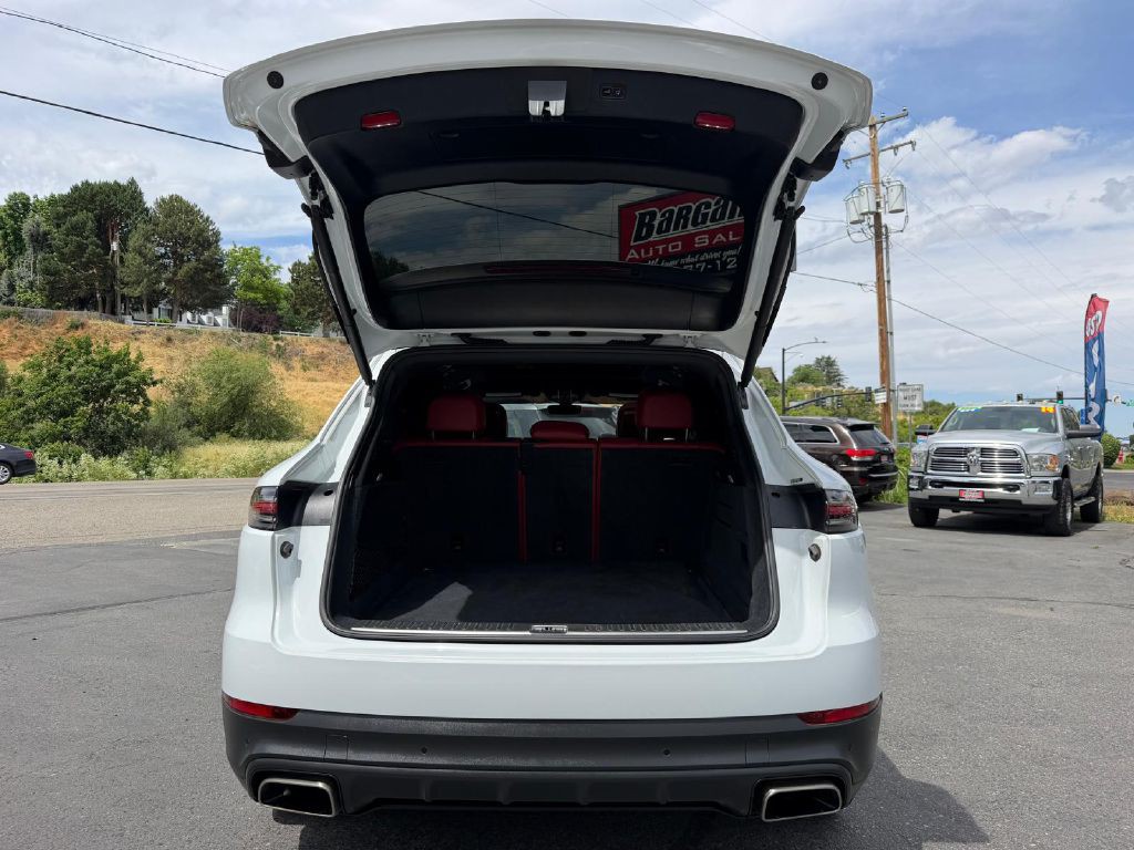 2019 Porsche Cayenne Image 11
